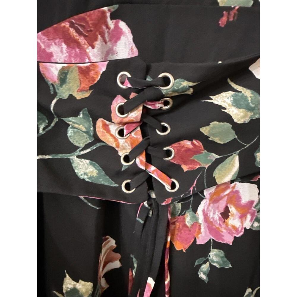Everly Black Pink Roses Dress Sz M Corset Belt Whimsigoth Dark Romantic Fairy - Picture 2 of 7